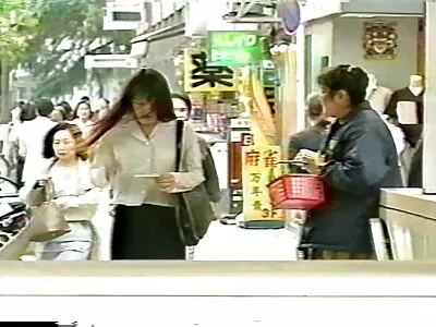 拉丁婊子与令人敬畏的曲线在口交后鞍大公鸡