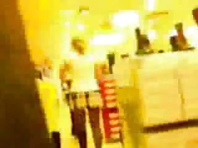 金发宝贝喜欢被她的大黑王子殴打
