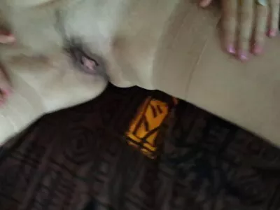 欧洲情侣终于见面了，只有性才能表达情感