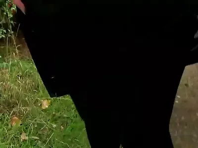 家伙希望他妈的奇怪的金发熟女和幸运对他微笑