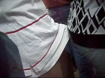 女同性恋者的童贞现在失去了，因为男人来驼背她们