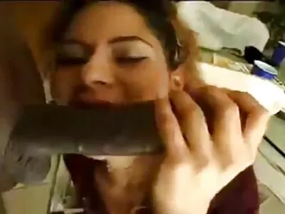 Buxom alt MILF 在与导演不可阻挡的性爱中尖叫