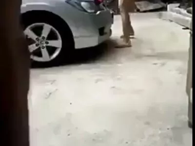 天生的女朋友被要求脱光衣服给她的男孩口交