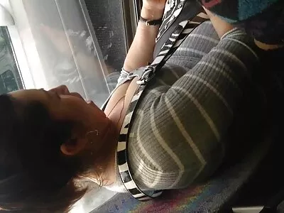 短发美国女孩需要在家里他妈的