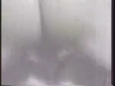 没有人只是苍白的家伙和晒黑的天后敲打